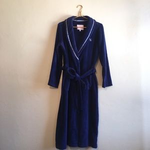 Victoria's secret blue long bathrobe with pockets
